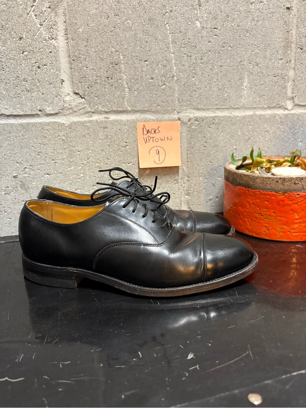 Black Leather Cap-Toe Derby Shoes - Classic Men's Oxford Style